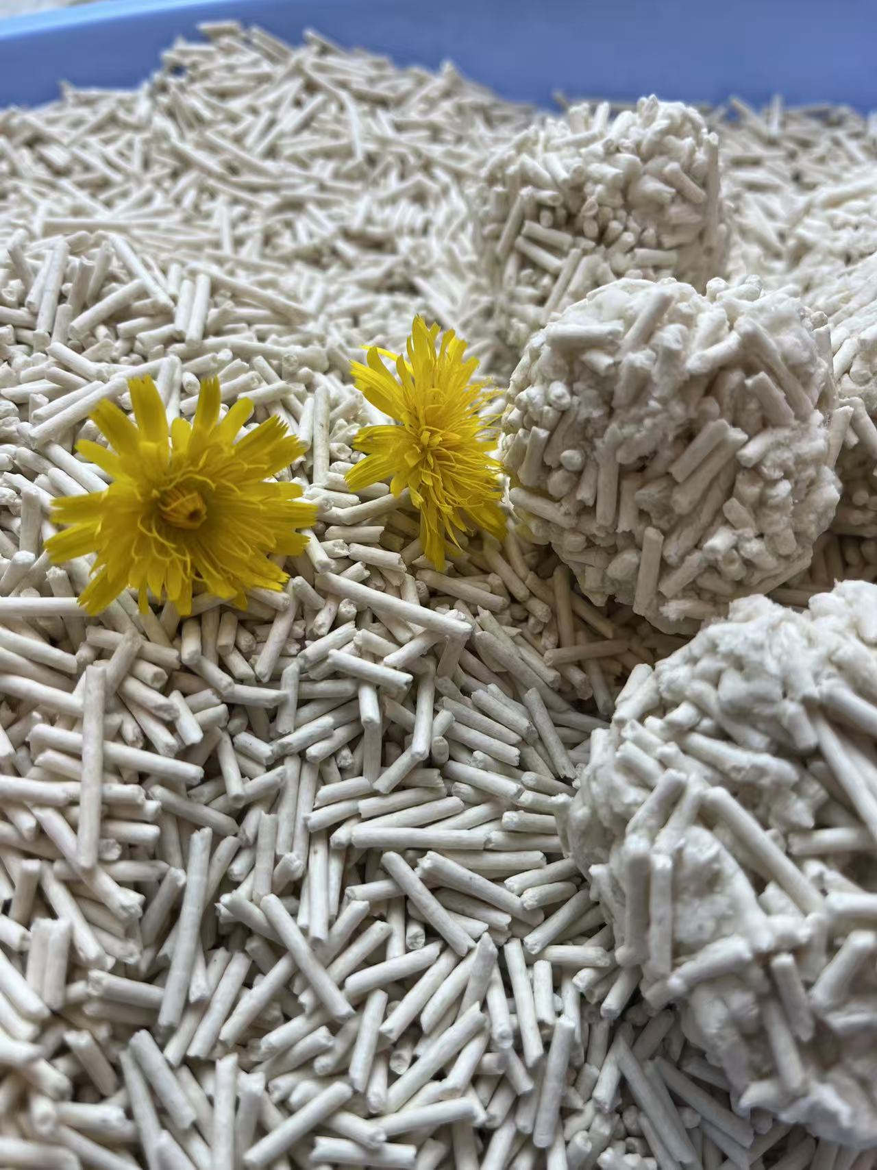 Latutu Nature Clamping Tofu Cat Litter 2.5KG/6L Flushable Nature scent